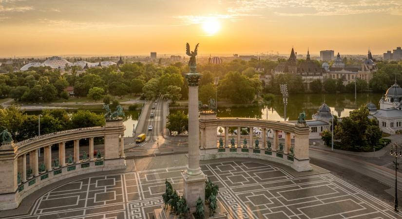 Újjászületik a Hősök tere Gábriel arkangyal szobra