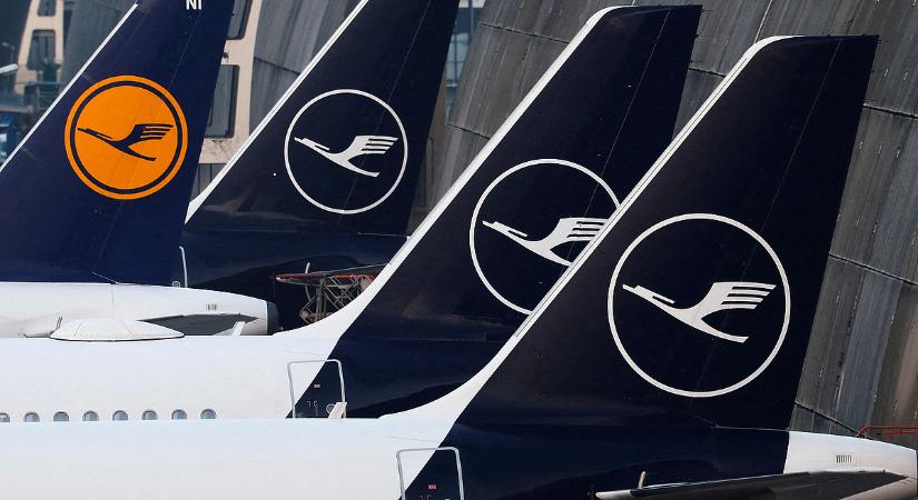 Ezrek maradhatnak a földön, a pilóták két napig nem mozdulnak