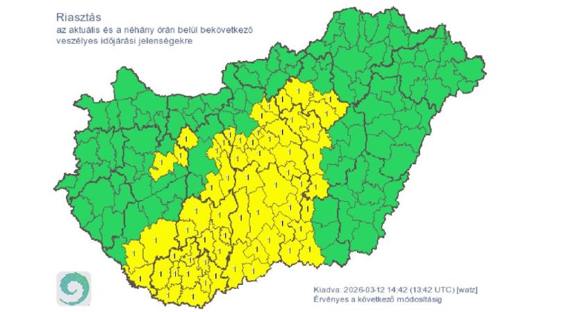 Tíz vármegyére adtak ki riasztást zivatarok miatt