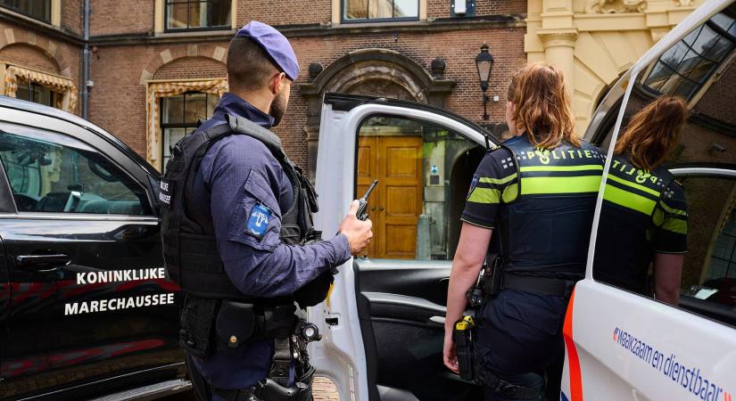 Felmentették a kémkedés vádja alól a holland terrorelhárítás volt alkalmazottját, de más vádban bűnösnek találták