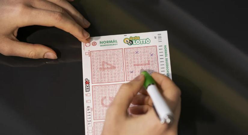Már az egekben az Ötöslottó főnyereménye: elképesztő összegért megy most a játék