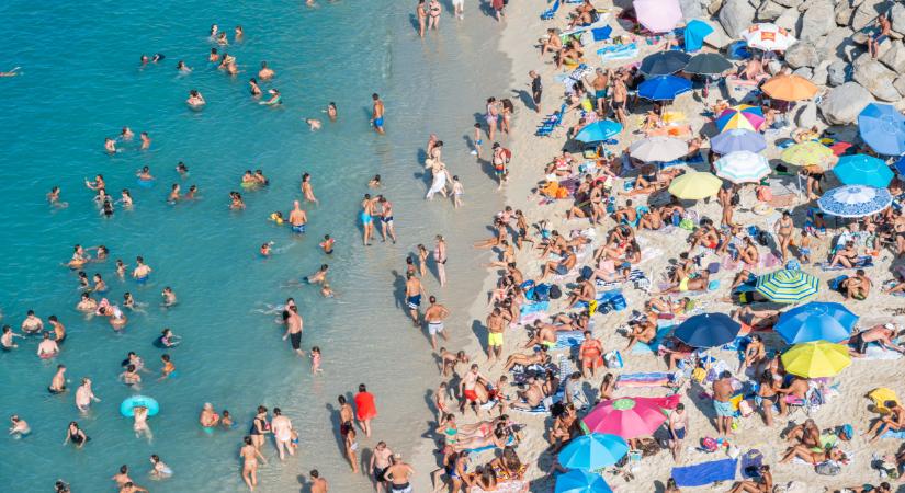 Súlyos árat fizethetnek az utazók a fegyveres konfliktus miatt: drasztikusan megdrágulhatnak a repülőjegyek