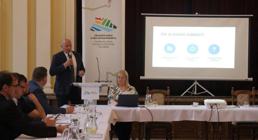 Kevesebb gyerek, szigorodó feltételek: közös megoldást keresnek a Komáromi járás települései az iskolák jövőjére