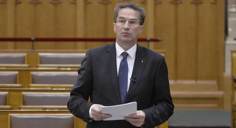 Bocsánatot kért az Igazságügyi Minisztérium a Magyar Helsinki Bizottságtól