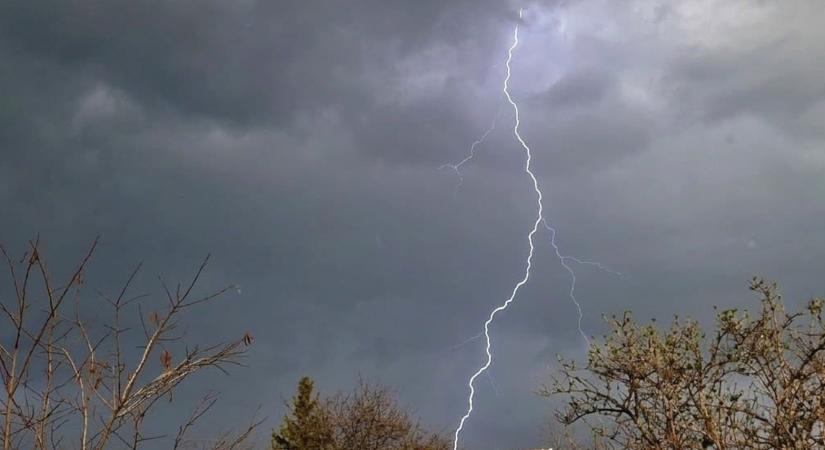 Ellepték az országot a jégesős gócok