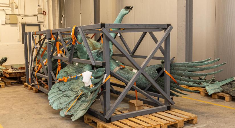 Még idén visszatér a Hősök terére Gábriel arkangyal szobra - műhelytitkok és képek a felújításról