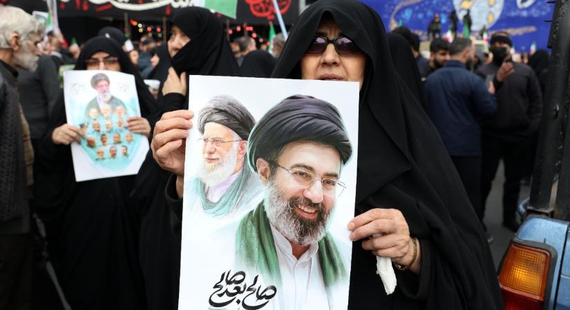 Máris bekeményített Irán új legfelsőbb vezetője