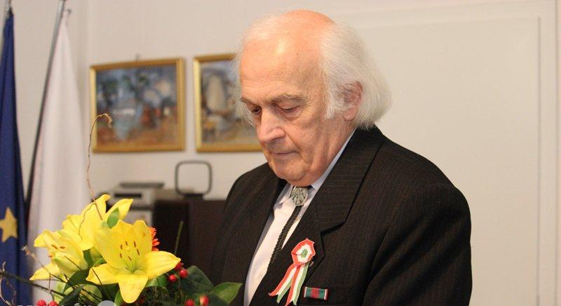 Életének 80. esztendejében elhunyt Z. Urbán Aladár