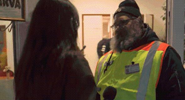 Feljelentést tesz a Telex, miután Csákberény polgármestere kilökdöste az újságíróikat Semjén Zsolt fórumáról