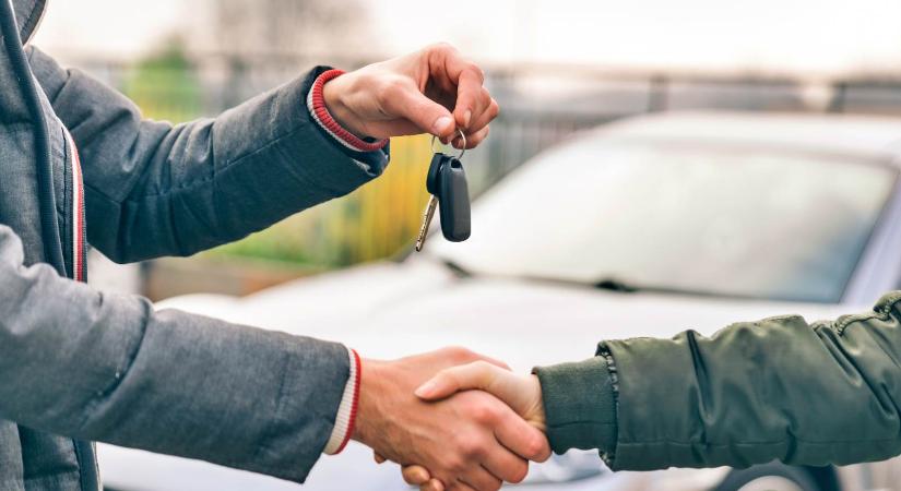 Már papír nélkül is eladhatod az autódat