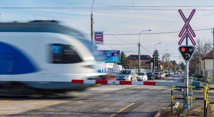 Sürgős figyelmeztetést adott ki a MÁV, több százezer magyart érint a rendkívüli változás