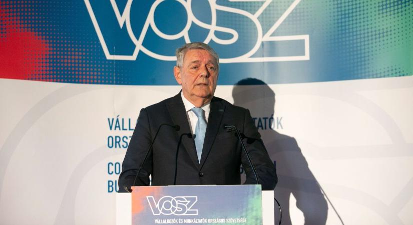 Új energiaszövetkezetek jöhetnek: fontos bejelentések hangzottak el Kecskeméten a VOSZ fórumán – fotók