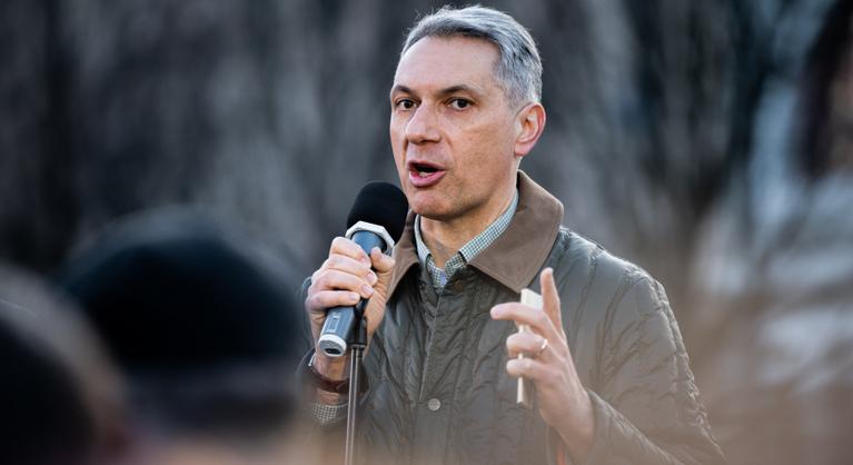 „Önök tiszás aktivisták, ezért csinálják ezt az egészet” – újra kiabálásba fulladt Lázár János fóruma