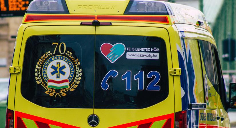 Most érkezett: tömegkarambol történt Budaörsön, mentők a helyszínen