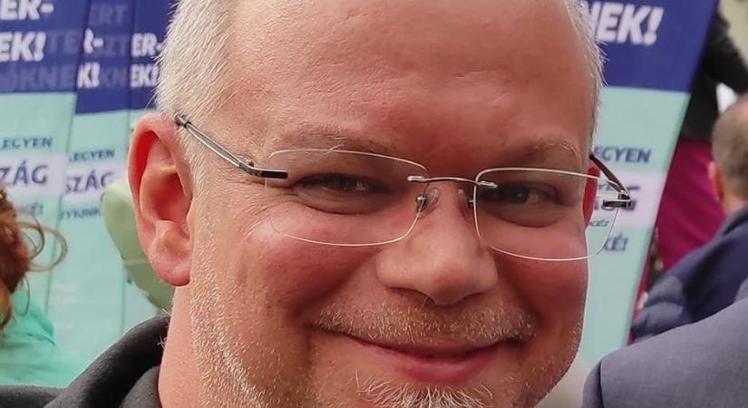 Az MKKP színeiben induló Bodács Károly is a hivatalos jelöltek között
