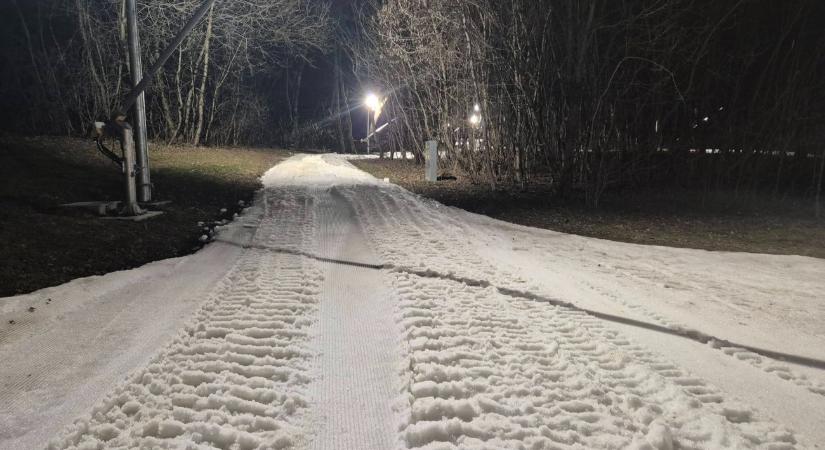 A Normafánál még van hó: siessen, aki szereti a sífutást