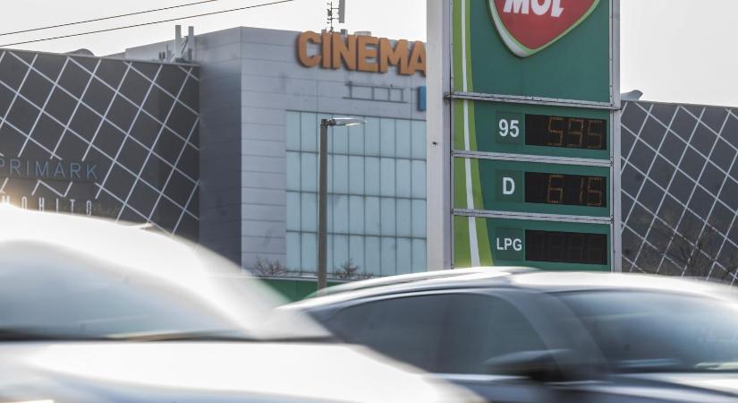 A bezáráson gondolkodik több kis benzinkút is az Orbán-kormány új árstopja miatt