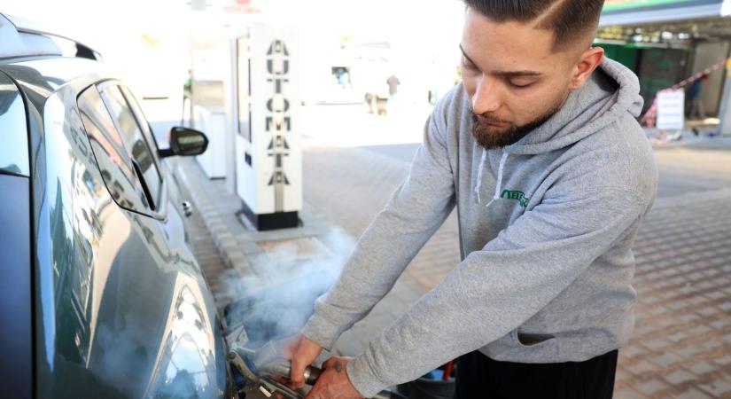 Így mindössze 318 forint egy liter üzemanyag – alternatív megoldás átlag autósoknak