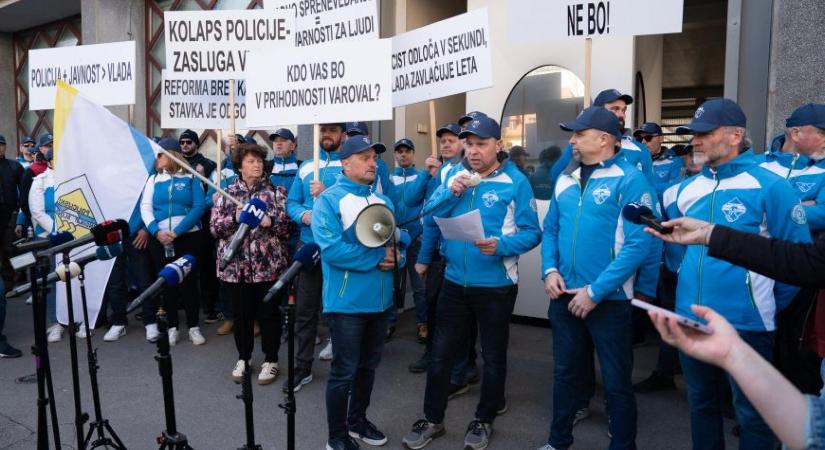 Sztrájkba léptek Szlovéniában a rendőrök