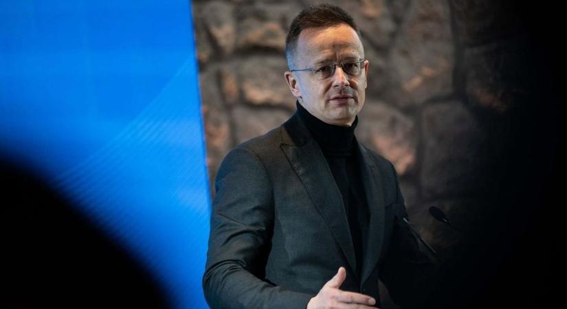 Szijjártó Péter: Nem engedhetjük, hogy a történelem legsötétebb napjai visszatérjenek