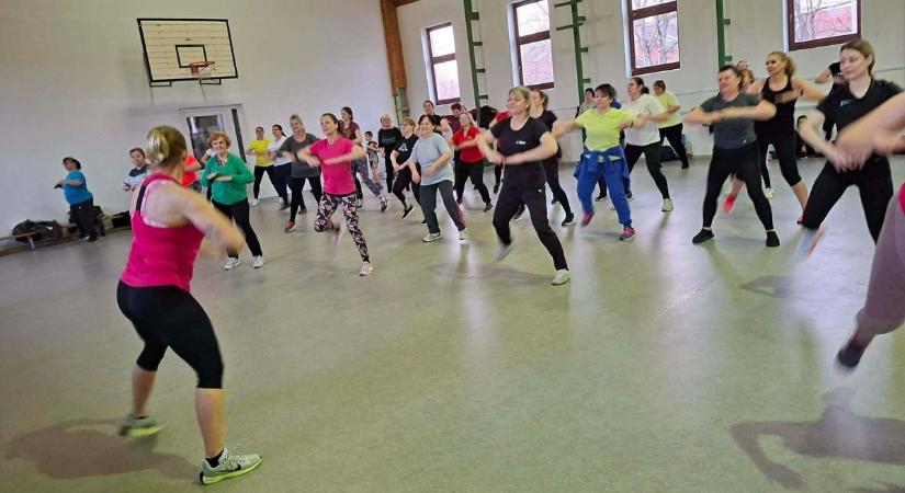 Ingyenes aerobik és életmódprogram Bács-Kiskunban: több járásban is elindult a kezdeményezés