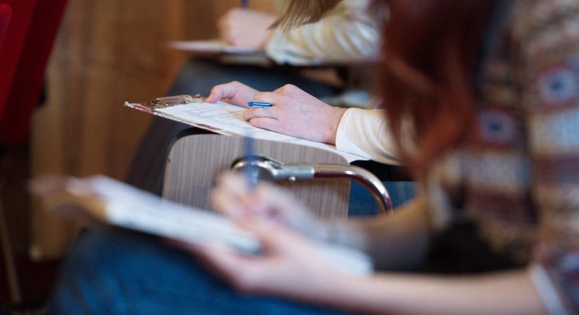 Középiskolai felvételi 2026: az utolsó helyen azonos pontszám esetén kit vesznek fel?