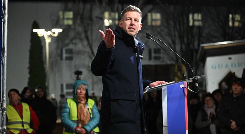 Ha jól értem, a Fidesz azért vásárolta fel tömegesen a jegyeket, hogy aztán ne legyen közönség a vetítésen