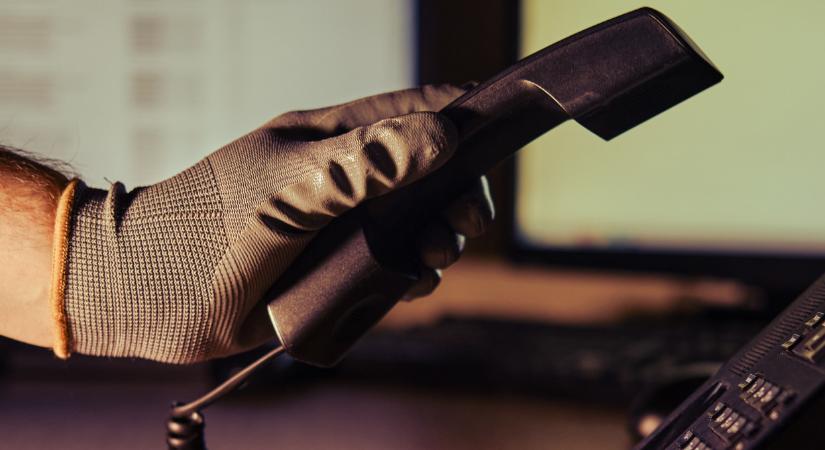 Elképesztő hibát vétett a magyar nő: pillanatok alatt több mint 3 millió forintot emeltek le a számlájáról