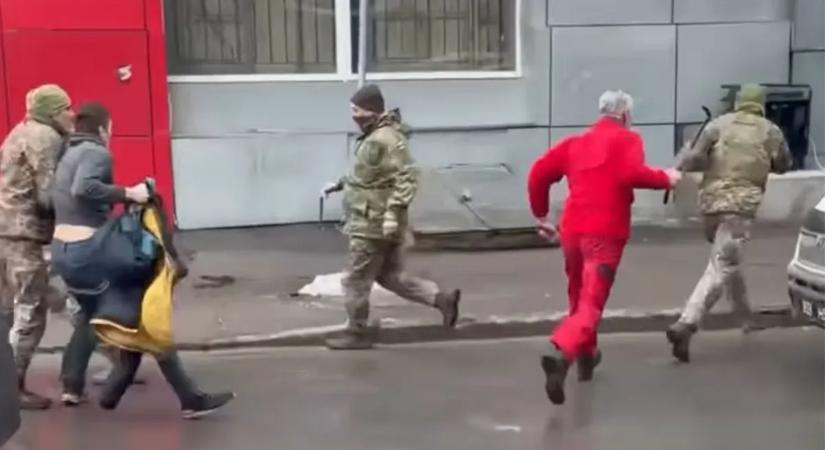 Kényszersorozás: Brutálisan megverték a Kárpátaljáról elhurcolt magyar családapát