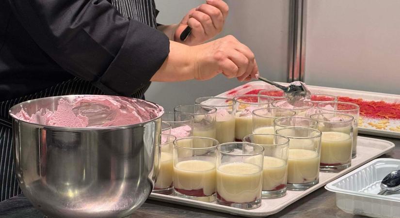 Bronz minősítést és különdíjakat nyert az OVI-VÁR csapata a jubileumi közétkeztetési szakácsversenyen