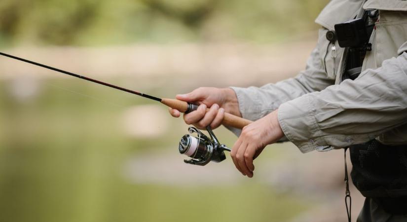 Varázstollas horgász és traffipax-rém is csúnyán lebukott Bács-Kiskunban