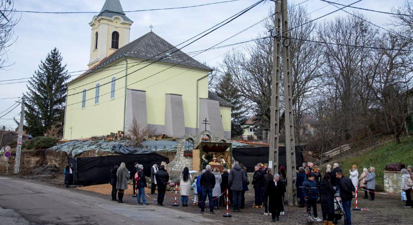 Útfelújítás a jövő hét végéig Bükkaranyoson - teljes útzár is várható