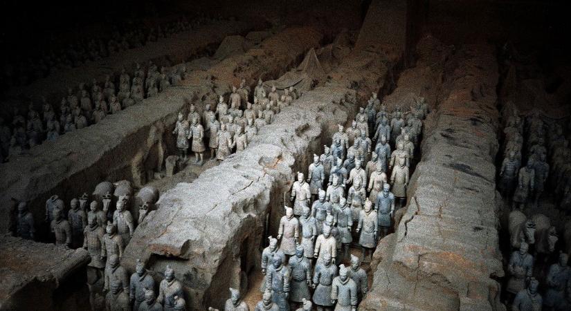 Világot megrázó idegen testóriást emeltek ki a kínai agyaghadsereg alól, már jönnek a felvételek Kínából