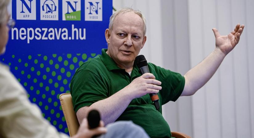 Tóka Gábor: Büntetni kéne a közvélemény-kutatókat