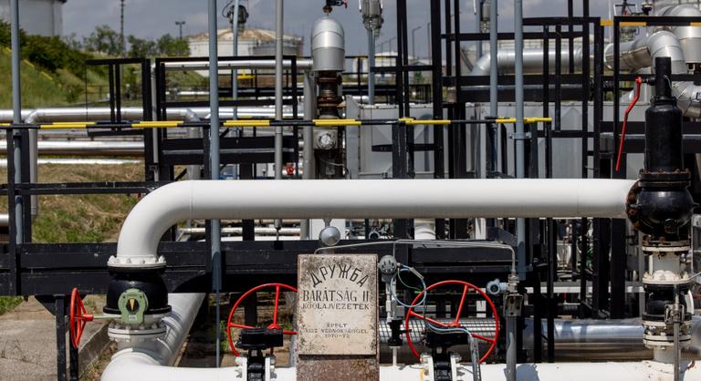 Magyar Hang: Akár három hét alatt helyre lehetett volna állítani a Barátság kőolajvezetéket