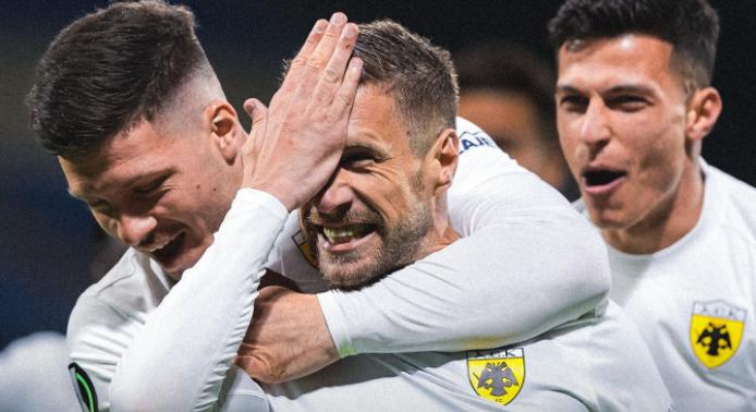 EL/KL: Varga Barnabás gólja után hengerelt az AEK, idegenben nyert a Porto és az Aston Villa - eredmények