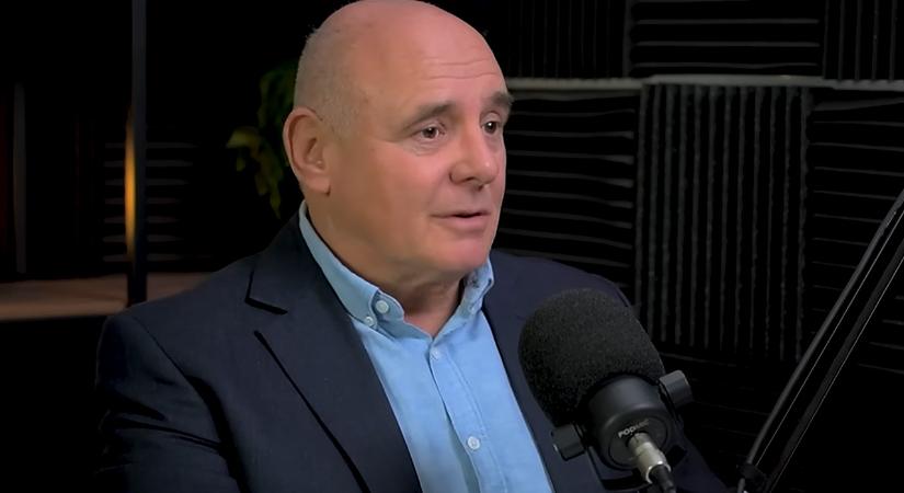 Rónai Egon vállalkozásai csődbe mentek, a házát is elvesztette akkoriban