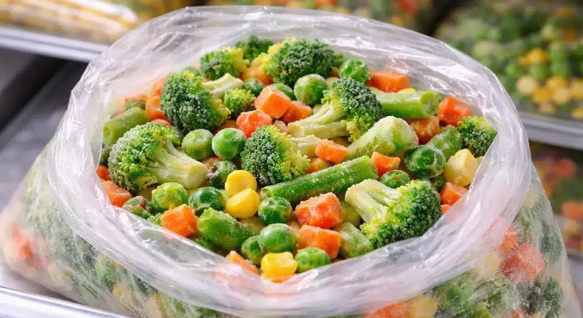 A fagyasztott zöldségnek meglepő előnye van – a „friss” áru gyakran elveszíti ezt