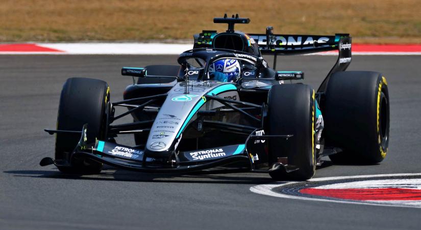 Kínában sem lehet bírni a Mercedesszel