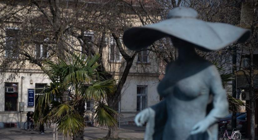 Húsz éve áll a szökőkút közepén: tudja, ki ihlette Szeged múzsáját?