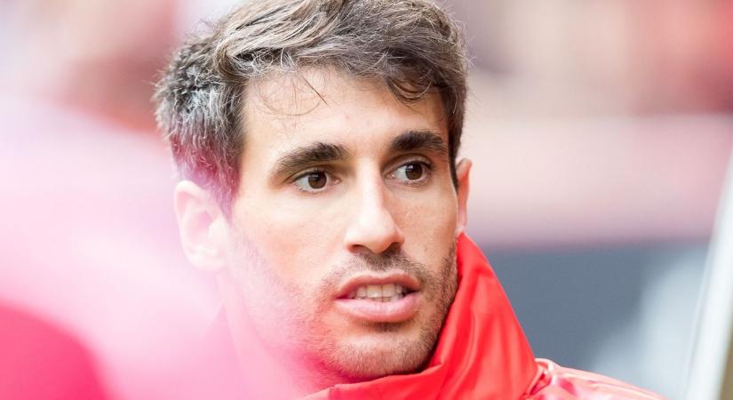 Éjszaka menekítette ki síró gyerekeit a háborúból a Bayern München legendája