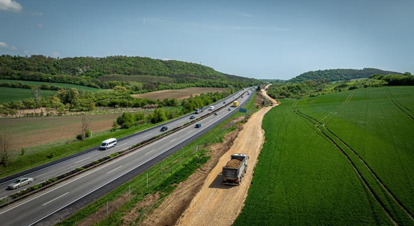 Új autópályát terveznek a szomszédunkban, segít a nyári dugókon a tenger felé