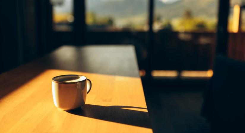 Pénteki friss hírek, forgalom, időjárás – Reggeli pakk