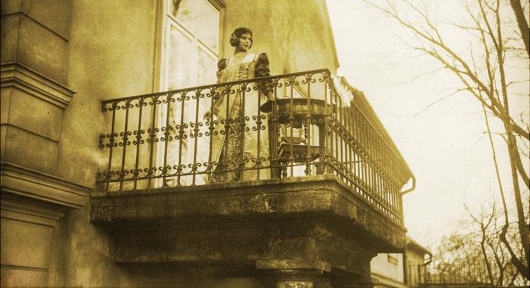 Nők és férfiak, felemelő történet részesei, mégis kegyetlen sorsra jutottak