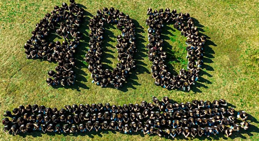 Micsoda szám! Történelmi mérföldkőhöz érkezett a debreceni gyár