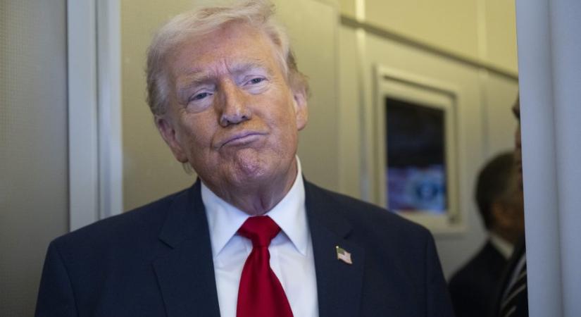 Trump feloldotta a tengeren rekedt orosz olaj- és kőolajtermékek kereskedelmi tilalmát