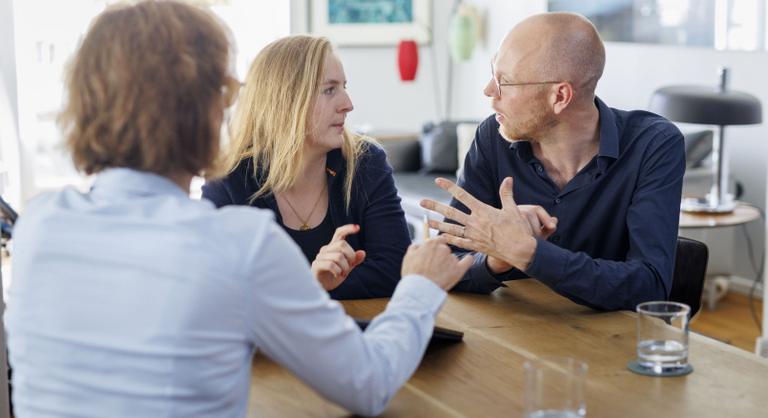 Már pszichológusokra sincsen szükség? AI-terápiában bízik egy reményvesztett pár