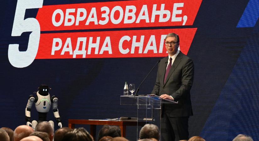 Szerbia szuperszonikus rakétákat vett Kínától