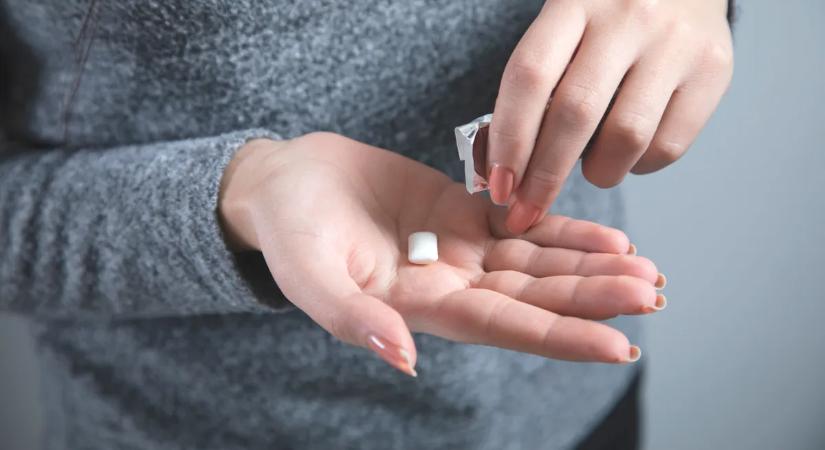 Felfoghatatlan tragédia: felrobbant a rágó egy diák szájában