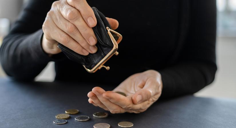 Asztalra csaptak a nyugdíjasok: kőkemény követeléseik lesznek az új magyar kormány felé